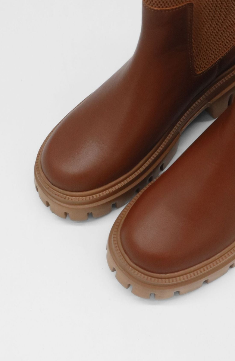 STIVALI NEW YORK Agora Platform Chelsea Boots, Alternate, color, Brown