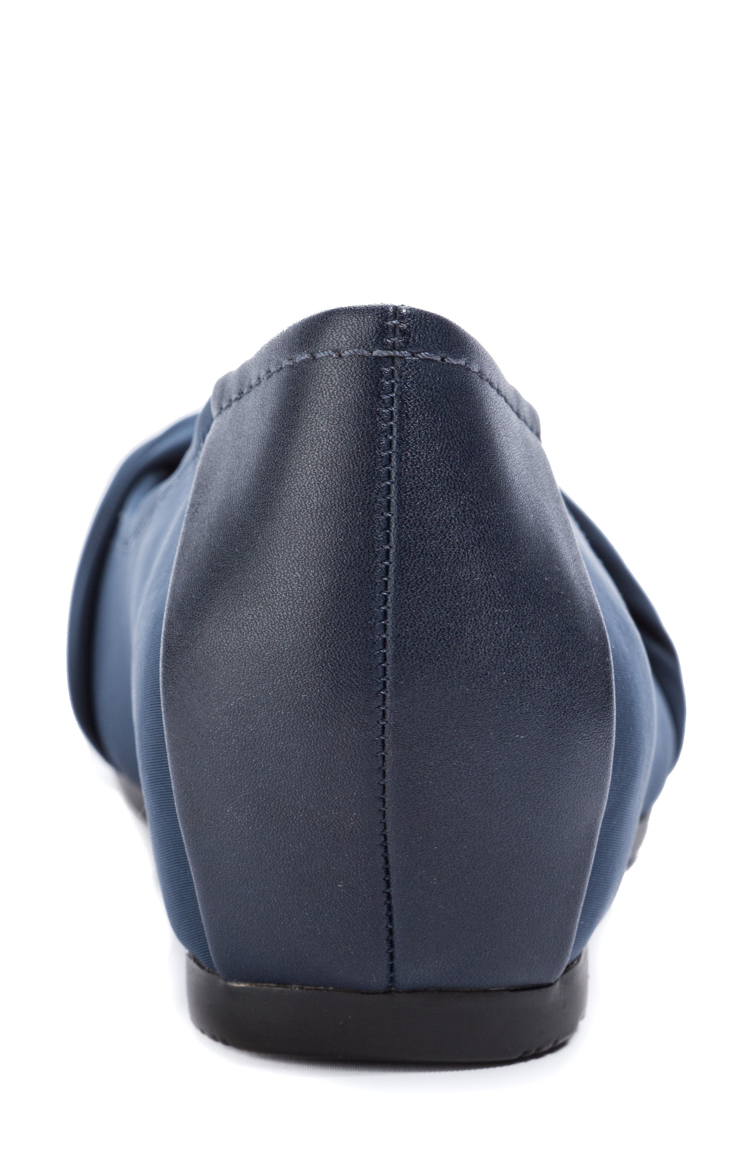 BARETRAPS Mitsy Twist Flat - Wide Width Available, Alternate, color, Navy