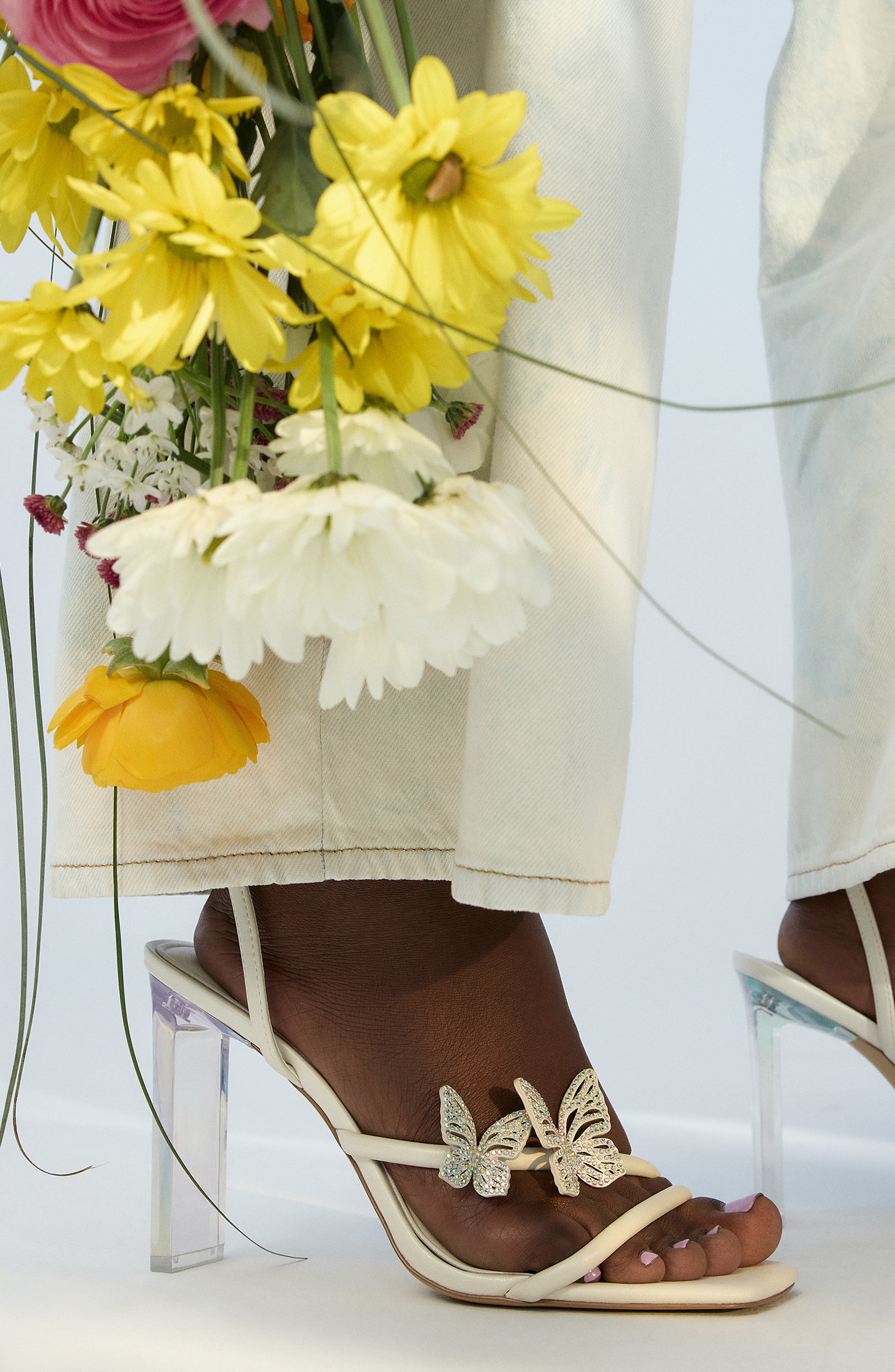 ALDO Laylia Ankle Strap Sandal, Alternate, color, White/ Bone