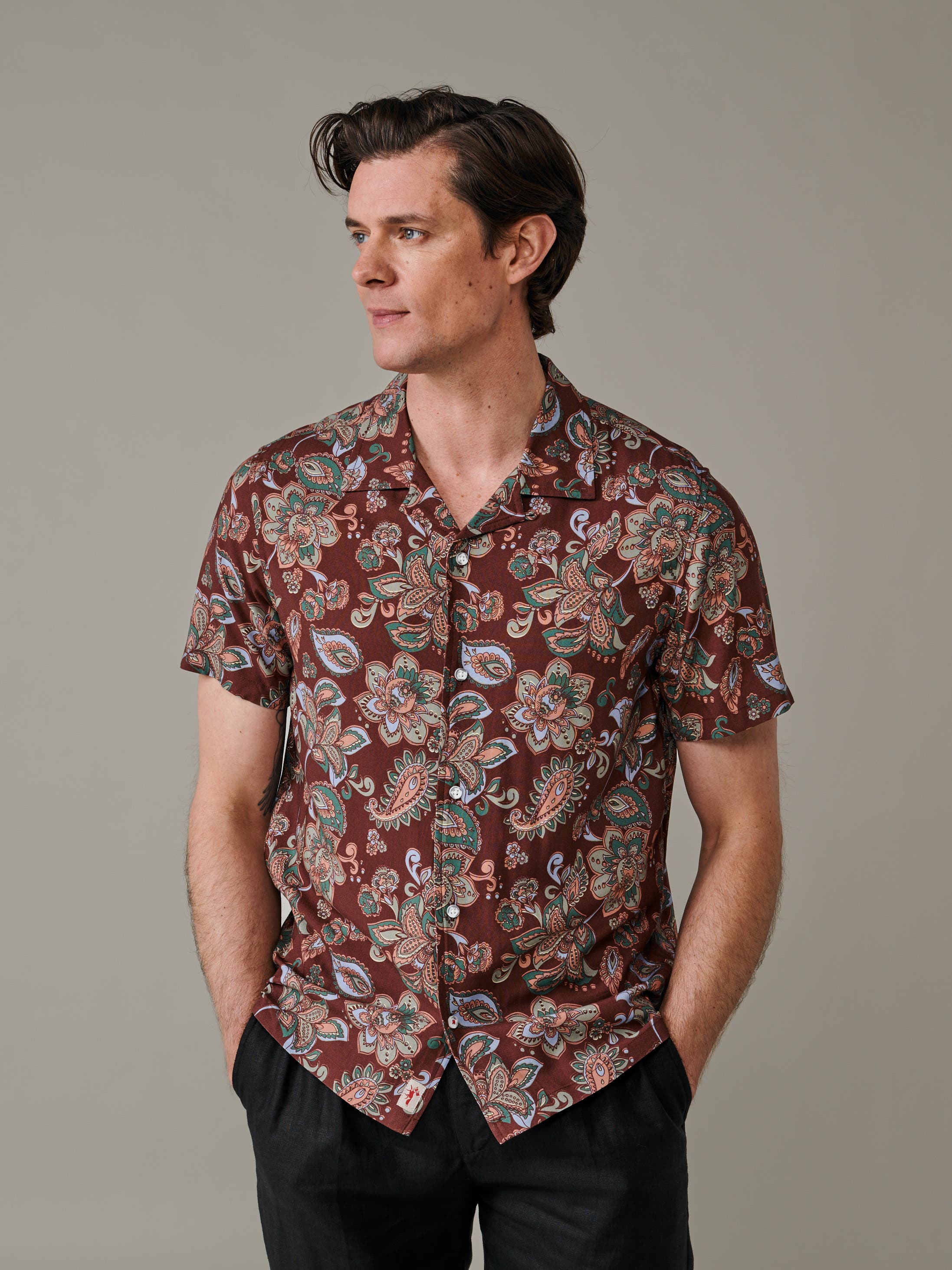 selected Dark Paisley