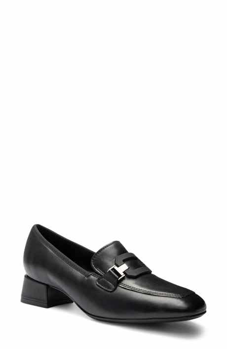 Giza Loafer Pump