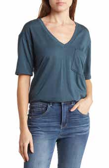 GO COUTURE Deep V-Neck Boyfriend Tee