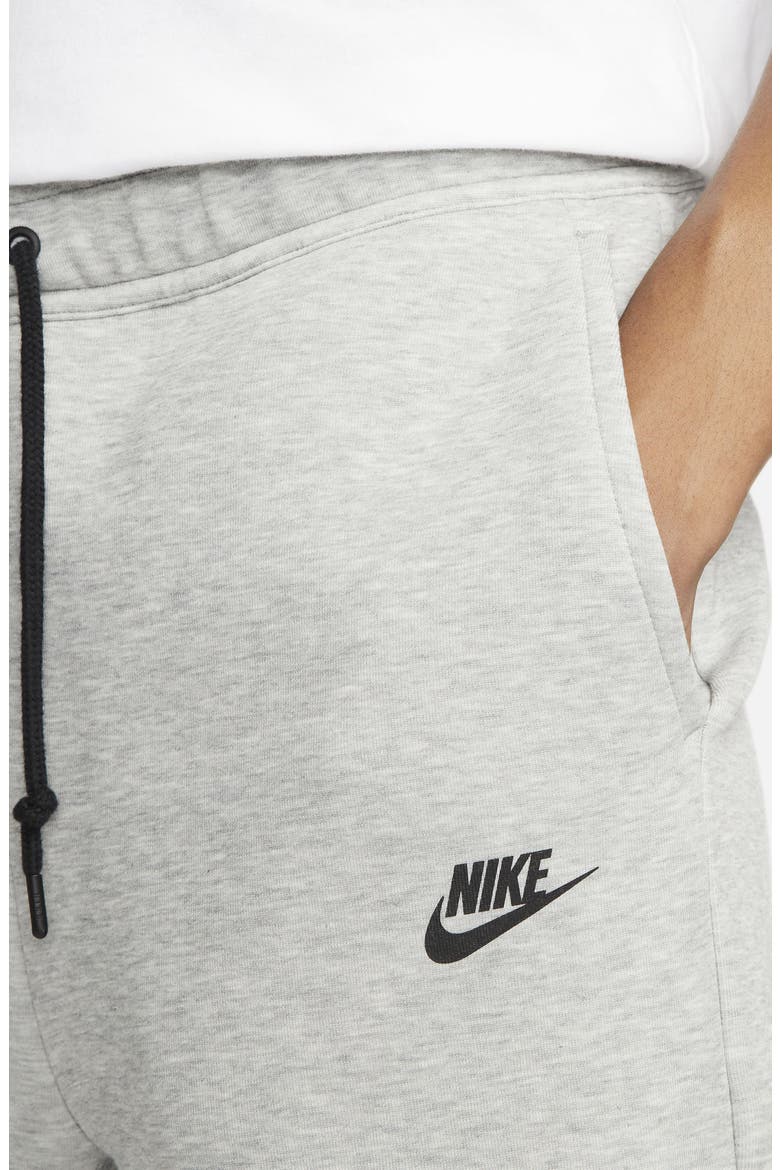 Tech Fleece Sweat Shorts, Alternate, color, 063 D GR H/BLACK