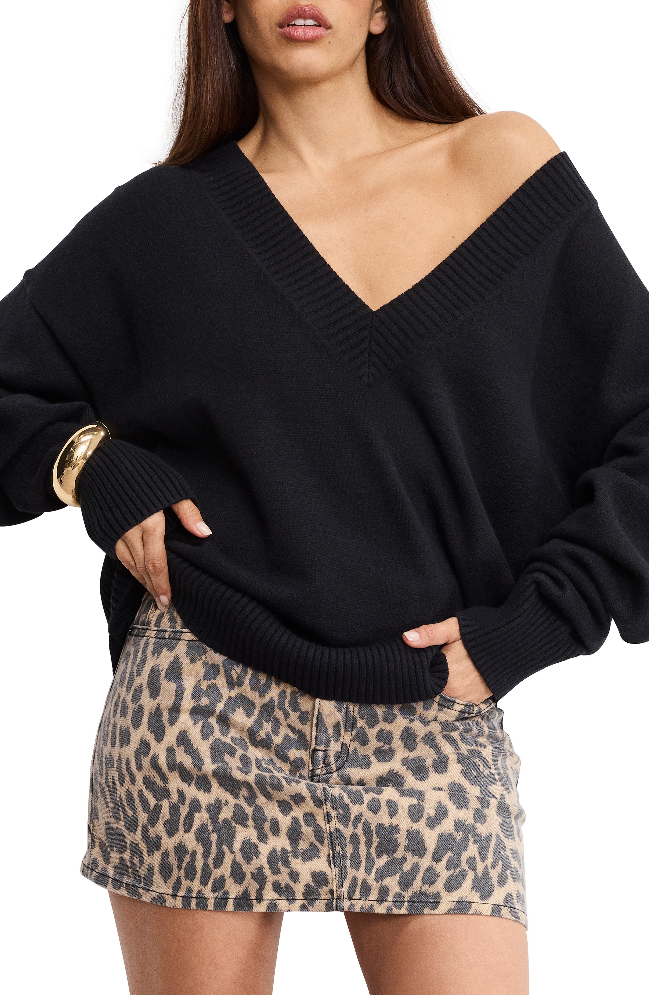 Oversize V-Neck Sweater