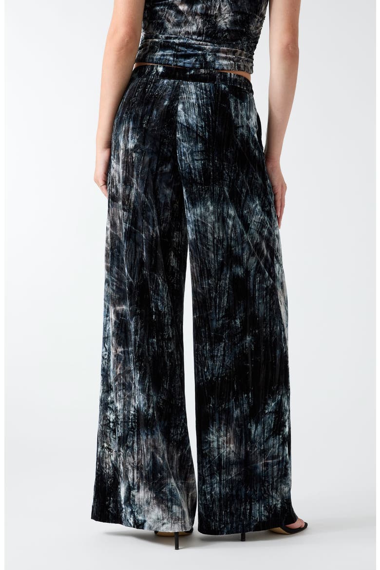 Arlowe Crushed Velvet Wide Leg Pants, Alternate, color, BLACK/ BLUE MULTI