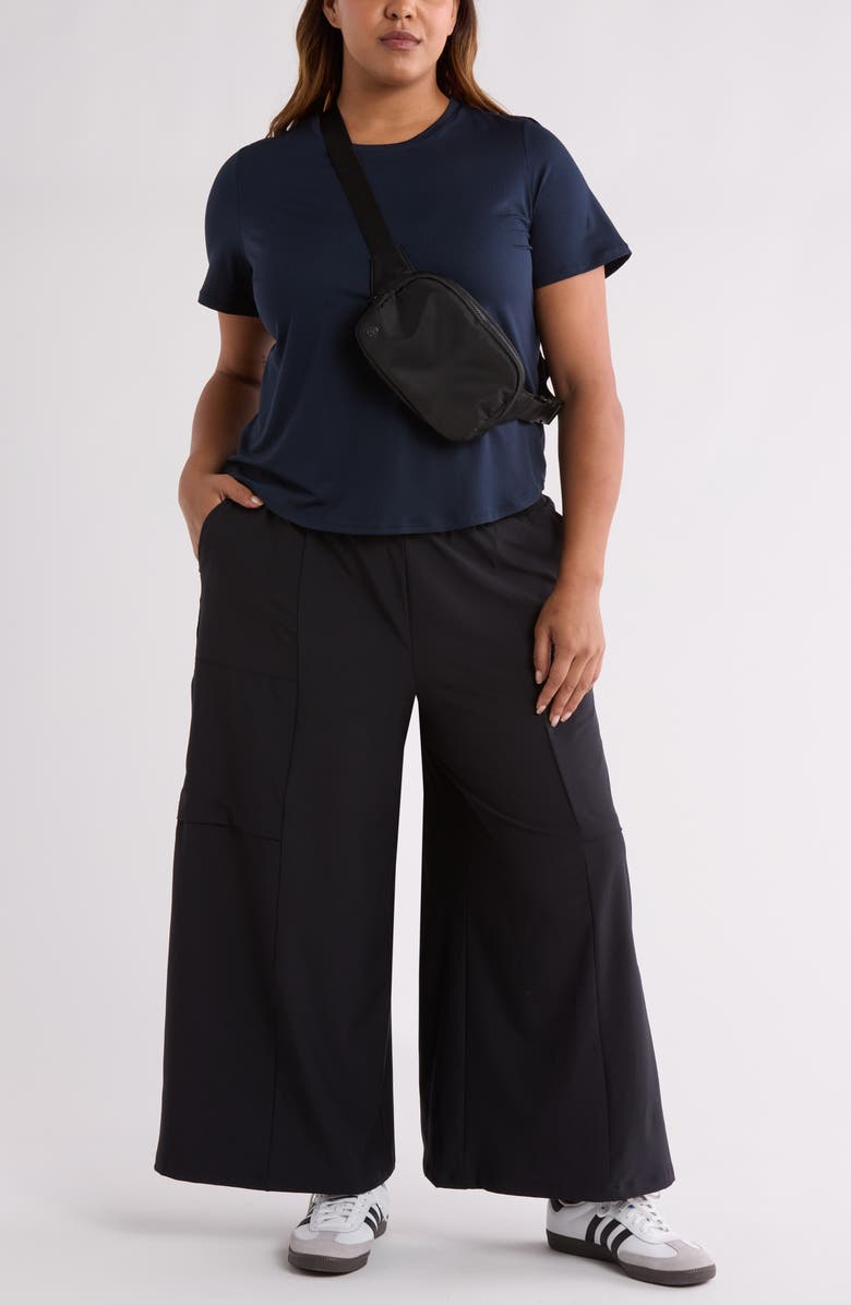 Zella In Flight Flowy Cargo Pants, Alternate, color, 