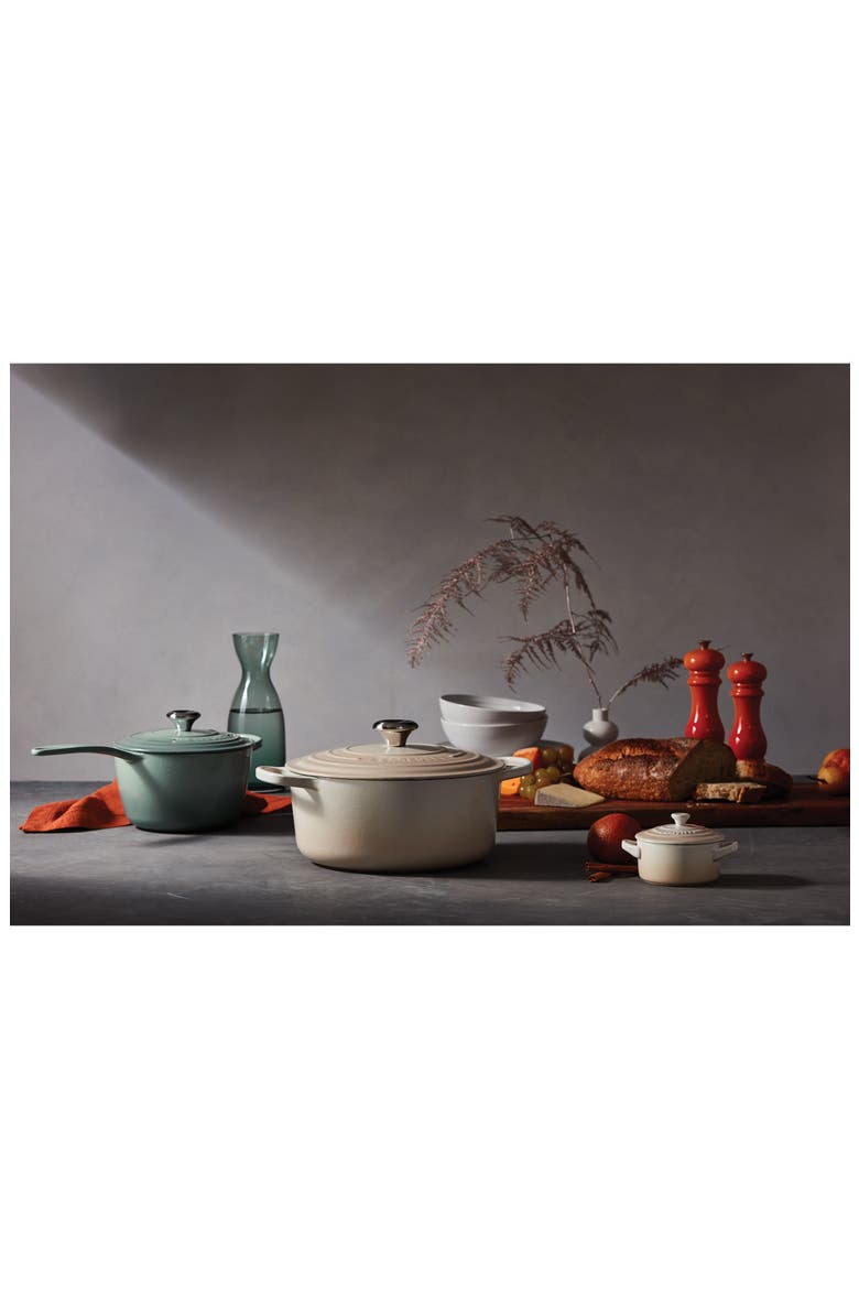3 1/2-Quart Signature Round Enamel Cast Iron French/Dutch Oven, Alternate, color, MERINGUE