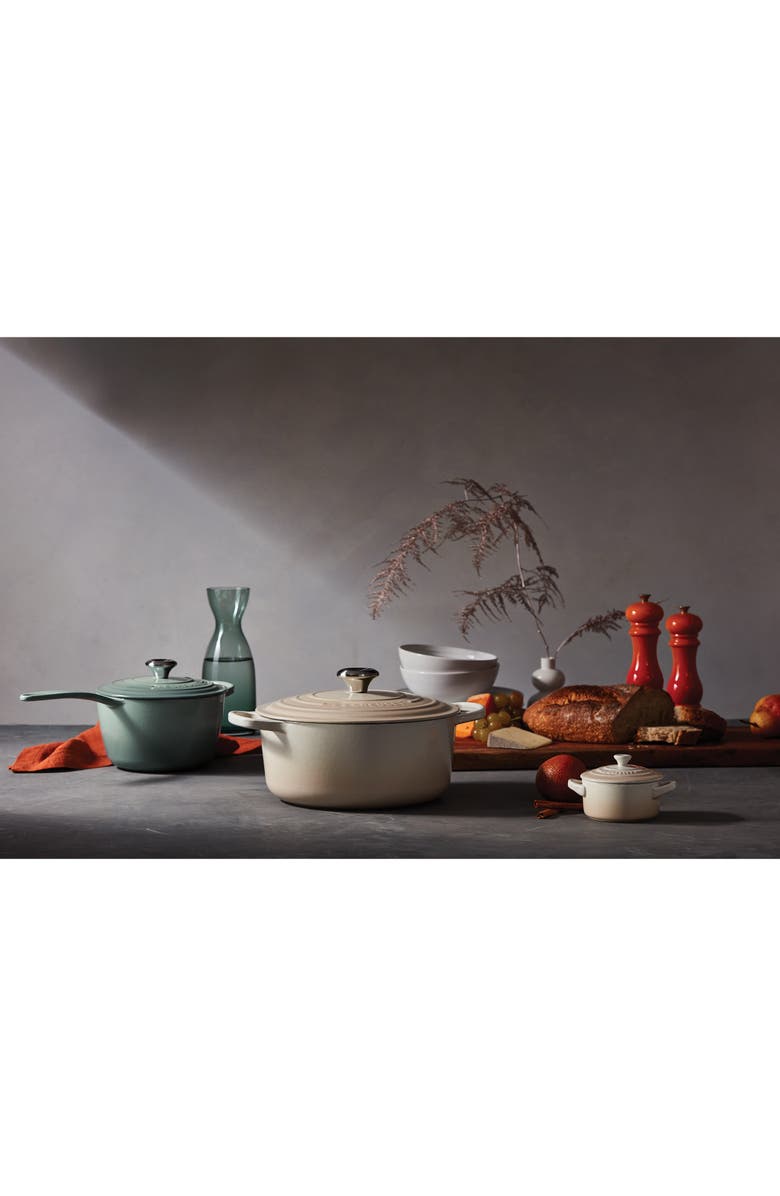 Le Creuset 3 1/2-Quart Signature Round Enamel Cast Iron French/Dutch Oven, Alternate, color, Meringue