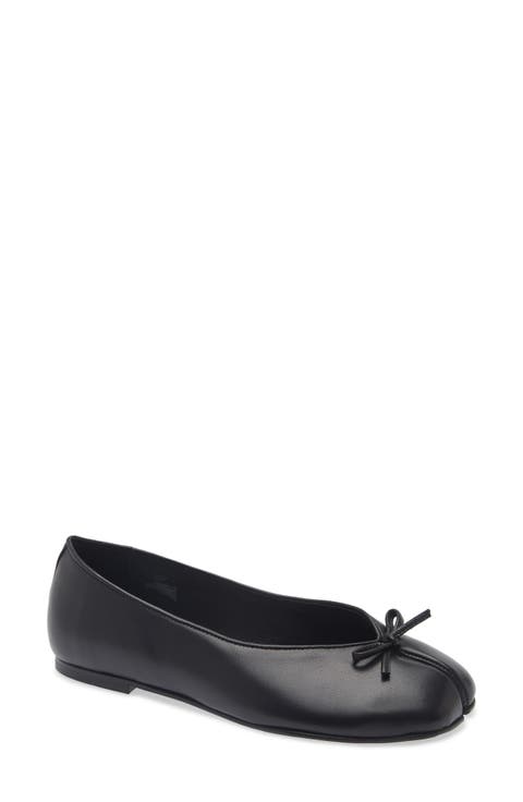 Split Toe Ballet Flat (Women)