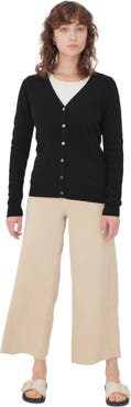 GOBI Mongolian Cashmere Essential Cashmere V-Neck Cardigan