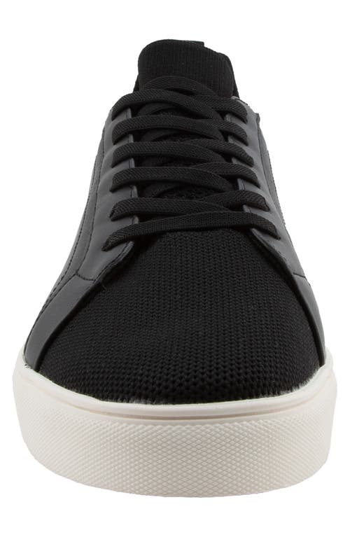 Deer Stags Dominic Low Top Sneaker In Black