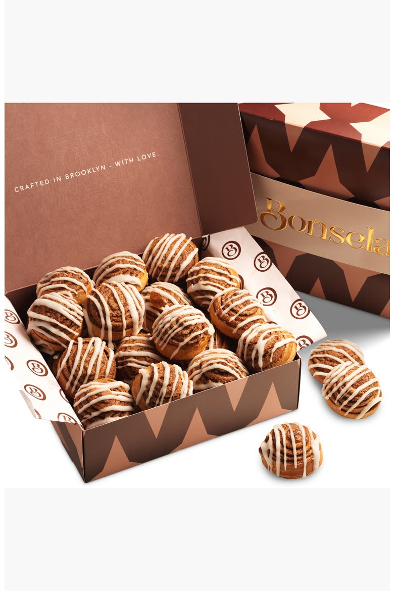 20 Piece Food Gift Basket, Cinnamon Rolls and Pastries, Alternate, color, None