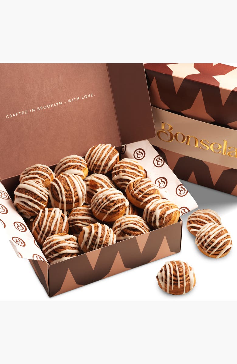 Lovery 20 Piece Food Gift Basket, Cinnamon Rolls and Pastries, Alternate, color, NO COLOR