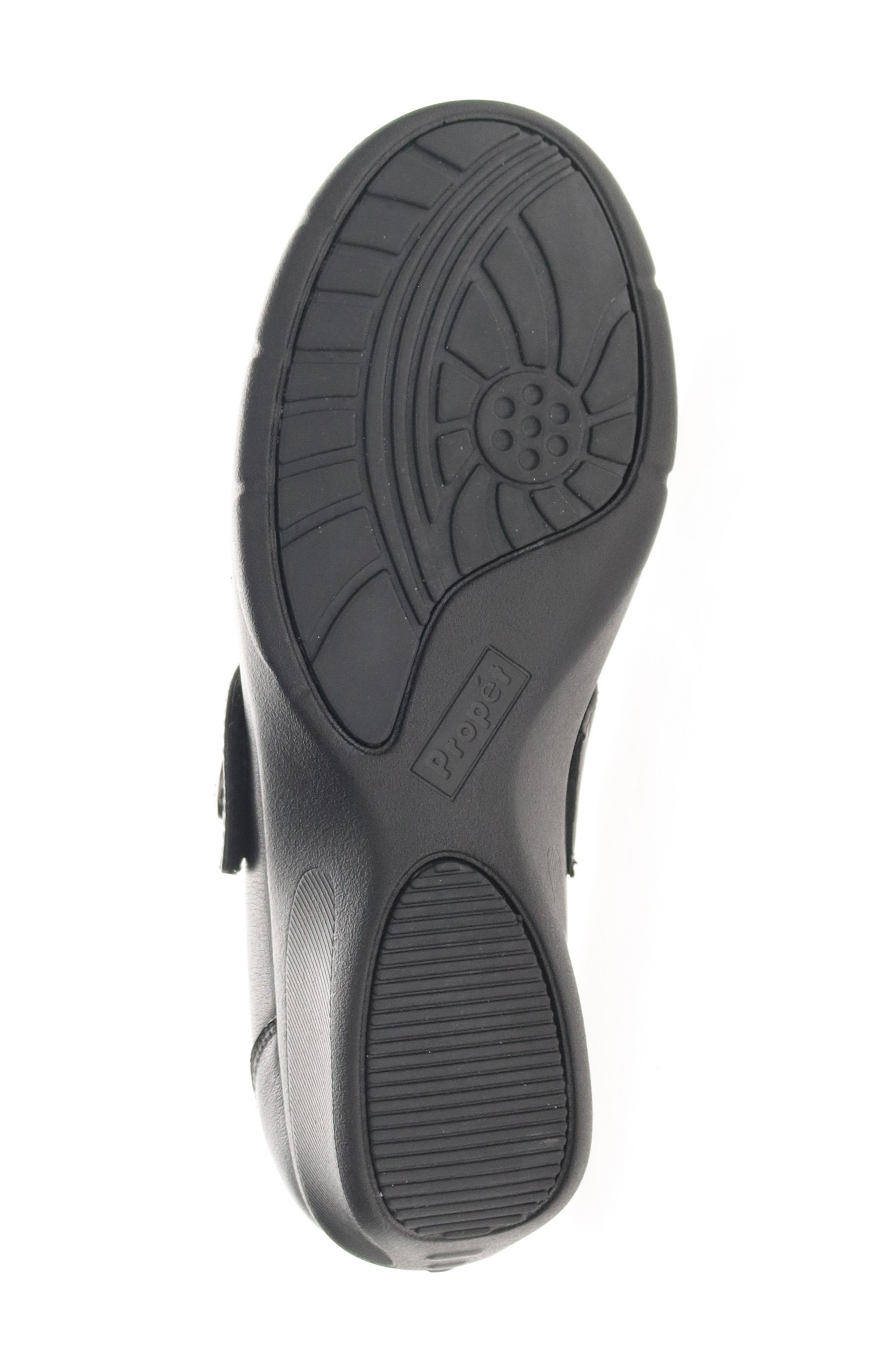 Propét Wallis Slip-On Shoe, Alternate, color, Black