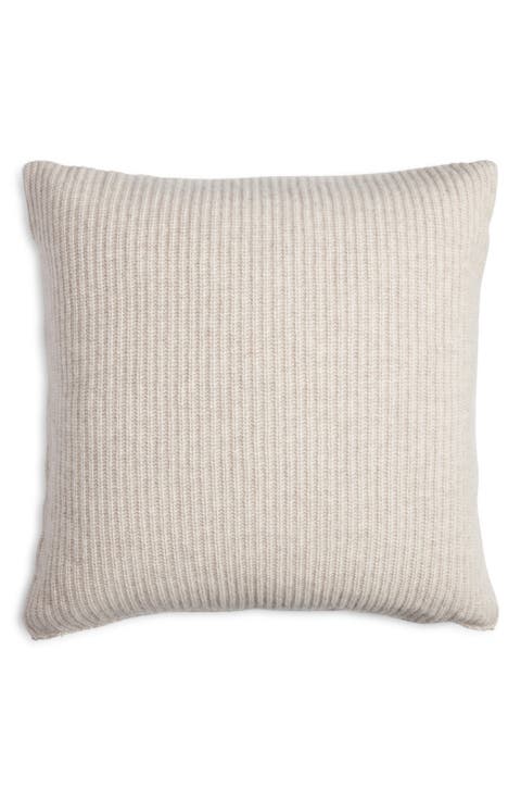 Rib Wool 
Cashmere Accent Pillow