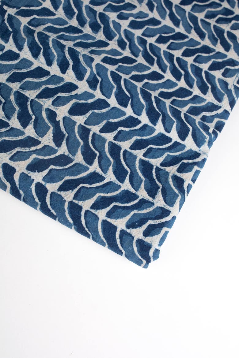 Sea Breeze Tablecloth, Alternate, color, Blue