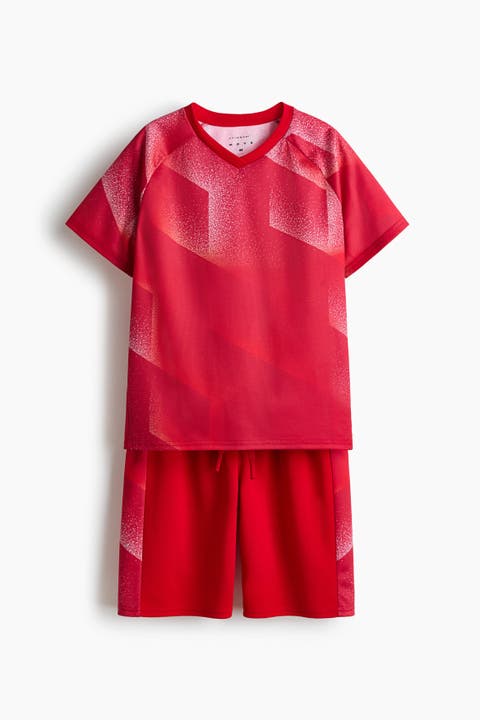 2-piece soccer set with drymove
