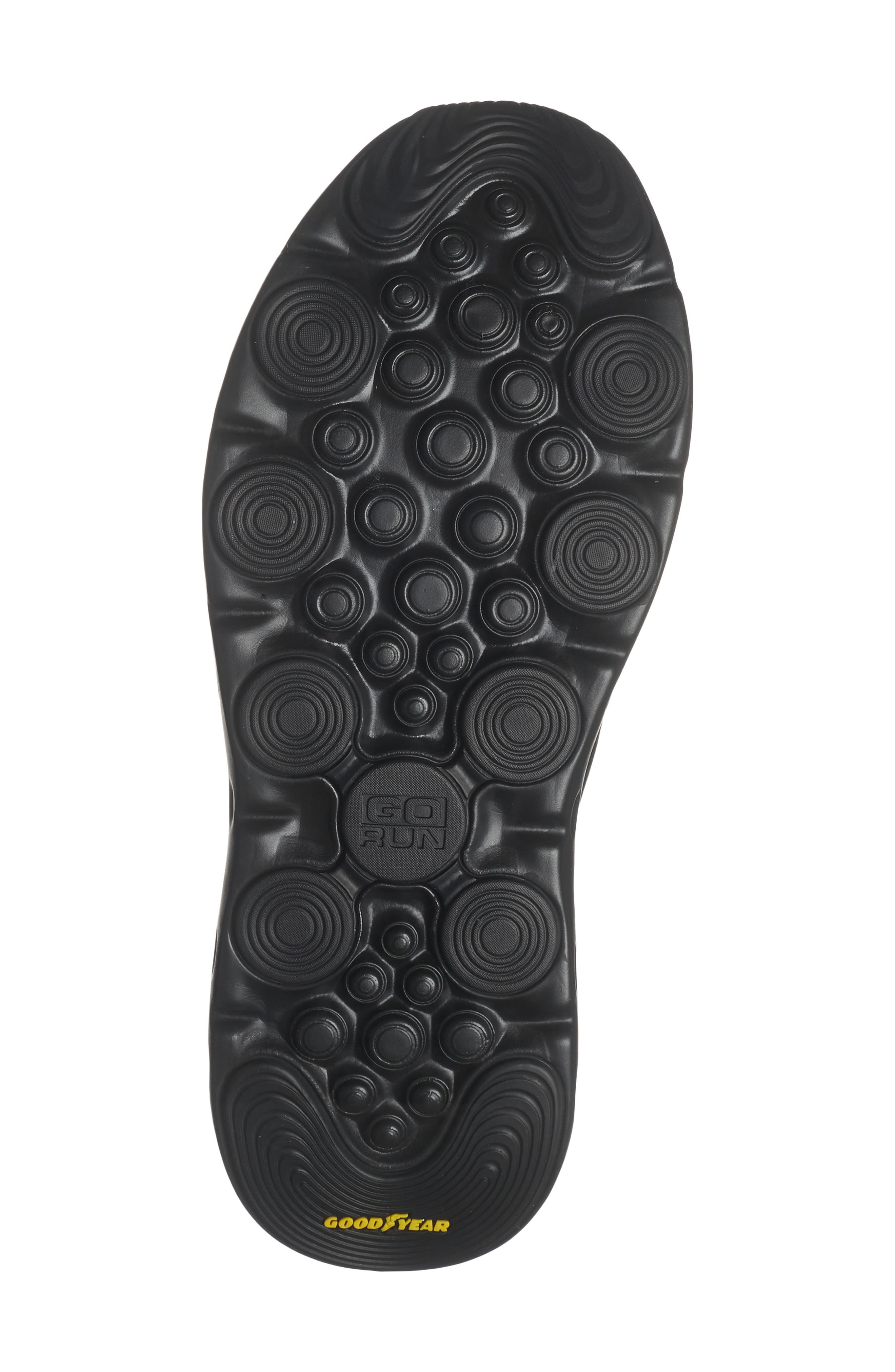 SKECHERS Max Cushion Slip-Ins Sneaker, Alternate, color, Black