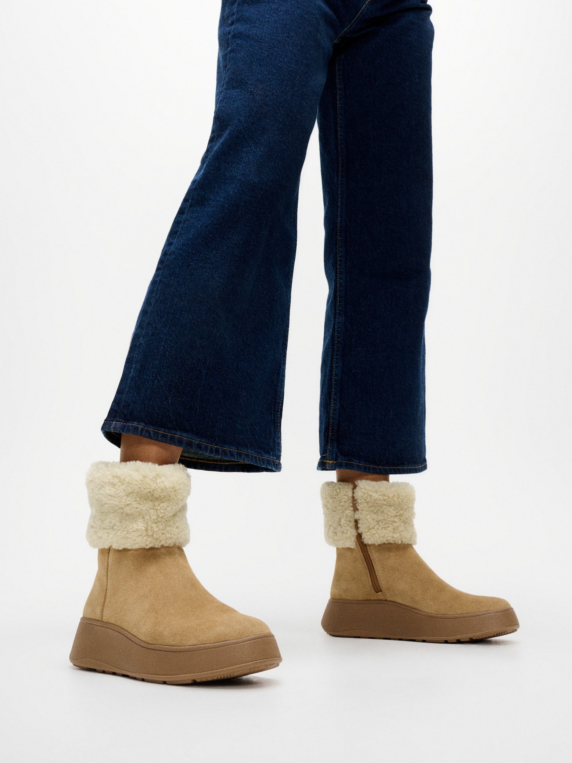 FitFlop F Mode Shearling Collar Zip, Alternate, color, Desert Tan