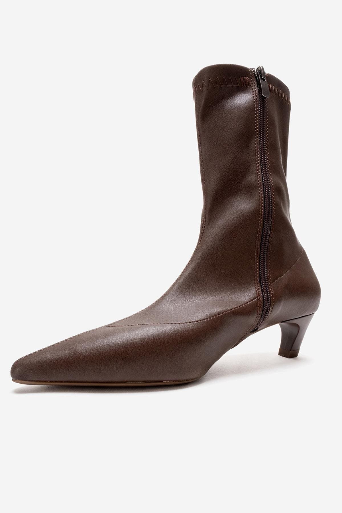 Prologue Shoes Alora Kitten Heel Boot, Alternate, color, Brown