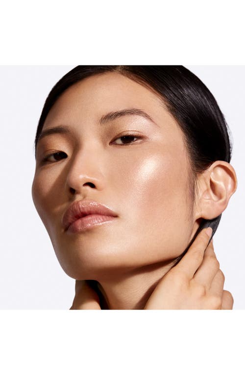 Mac Cosmetics Strobe Highlighting Moisturizer Cream In Goldlite
