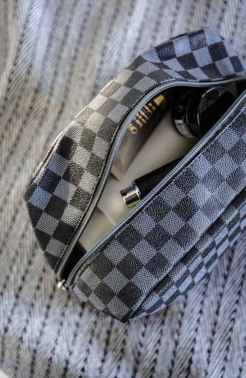 Youzey Checkered Toiletry Bag In Brown