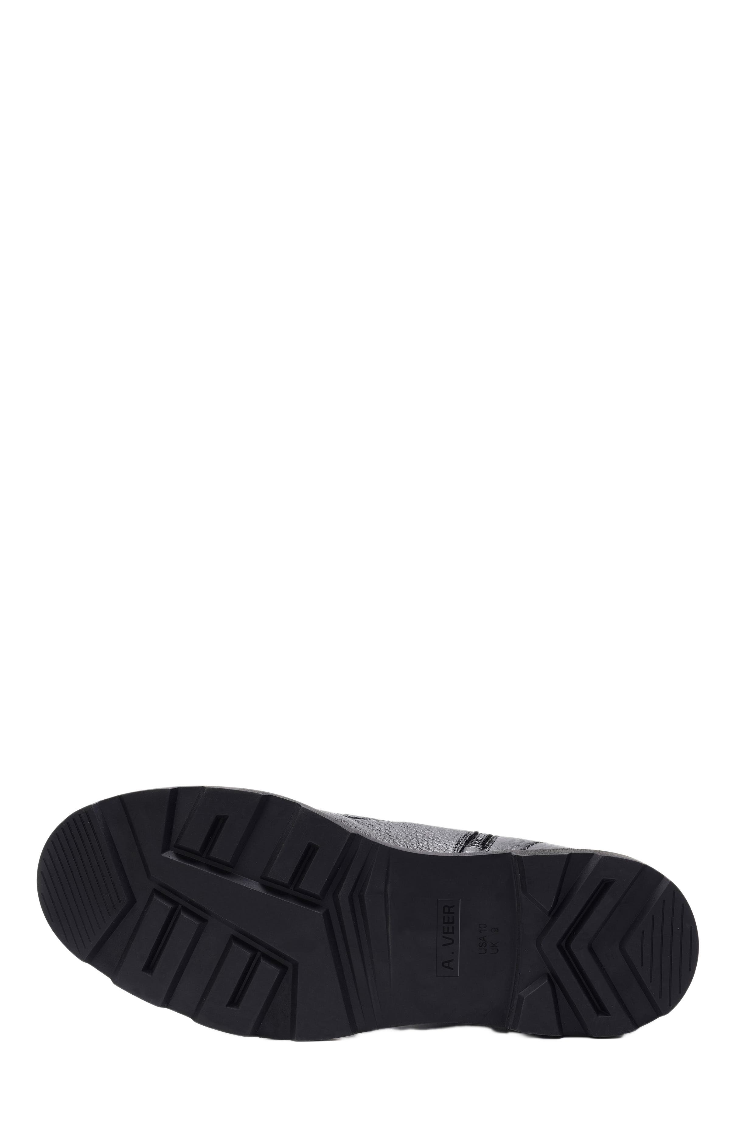 A. Veer Dwayne Chelsea, Alternate, color, Black
