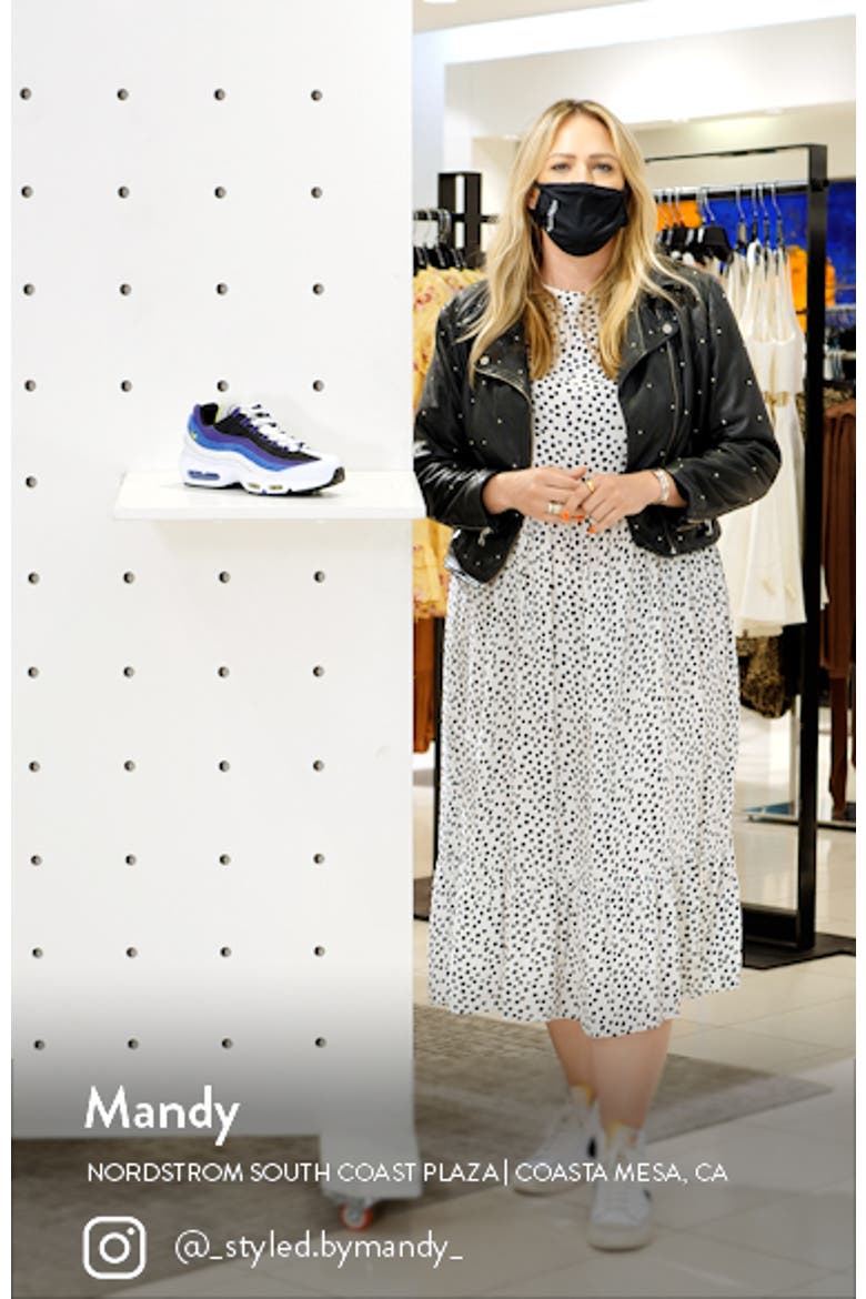 Air Max 95 Essential Sneaker video
