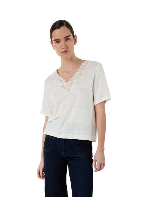 Maevanelle Embroidered V-Neck T-Shirt