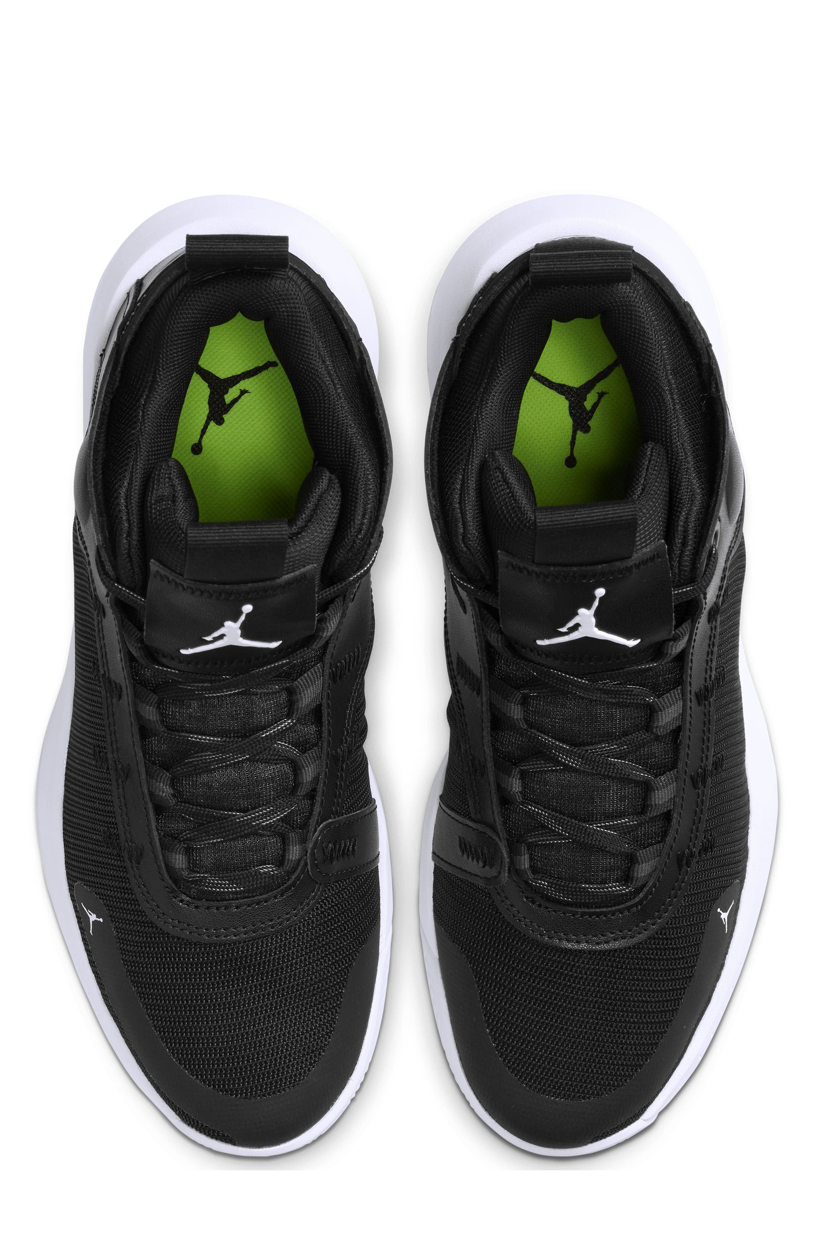 Jordan Nike Jordan Jumpman 2020 Basketball Shoe, Alternate, color, 