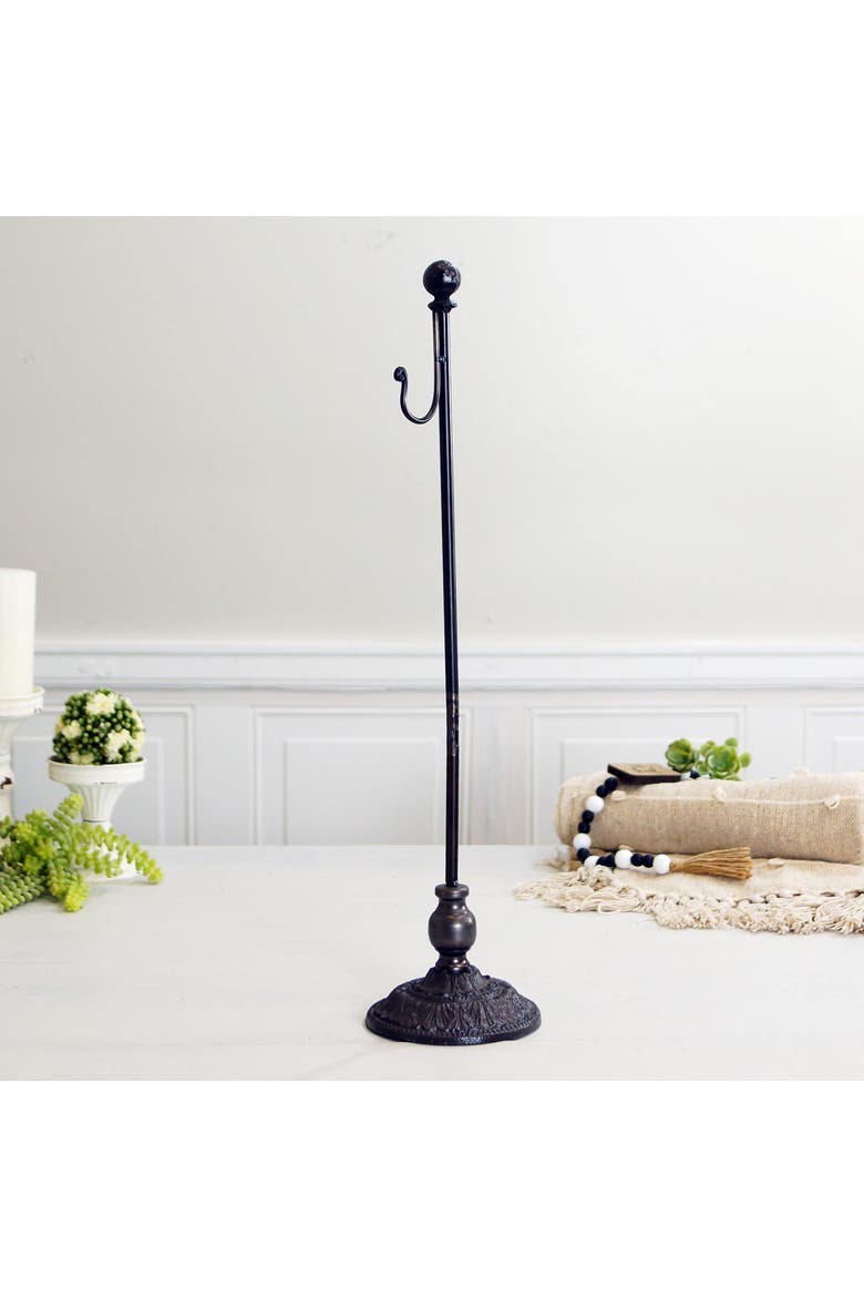 Metal Black Freestanding Wreath Holder, 28 Inch Decorative Display Stand, Alternate, color, Black