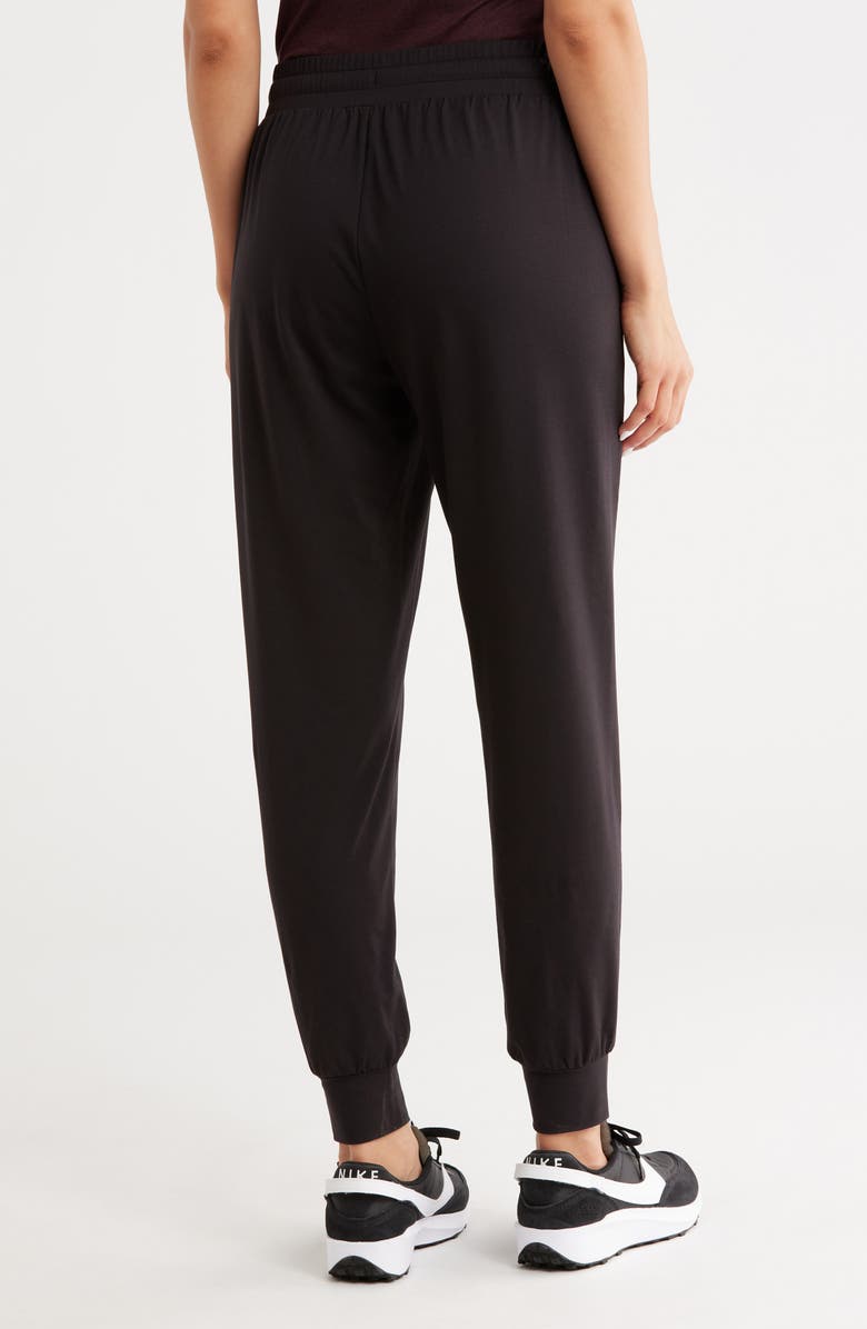 Z by Zella Aura Essential Joggers, Alternate, color, Black