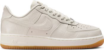 Air Force 1 '07 LX Sneaker