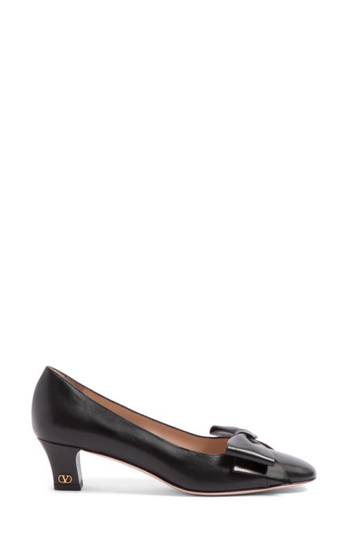 Shop Valentino Garavani Bowow Pump In Black