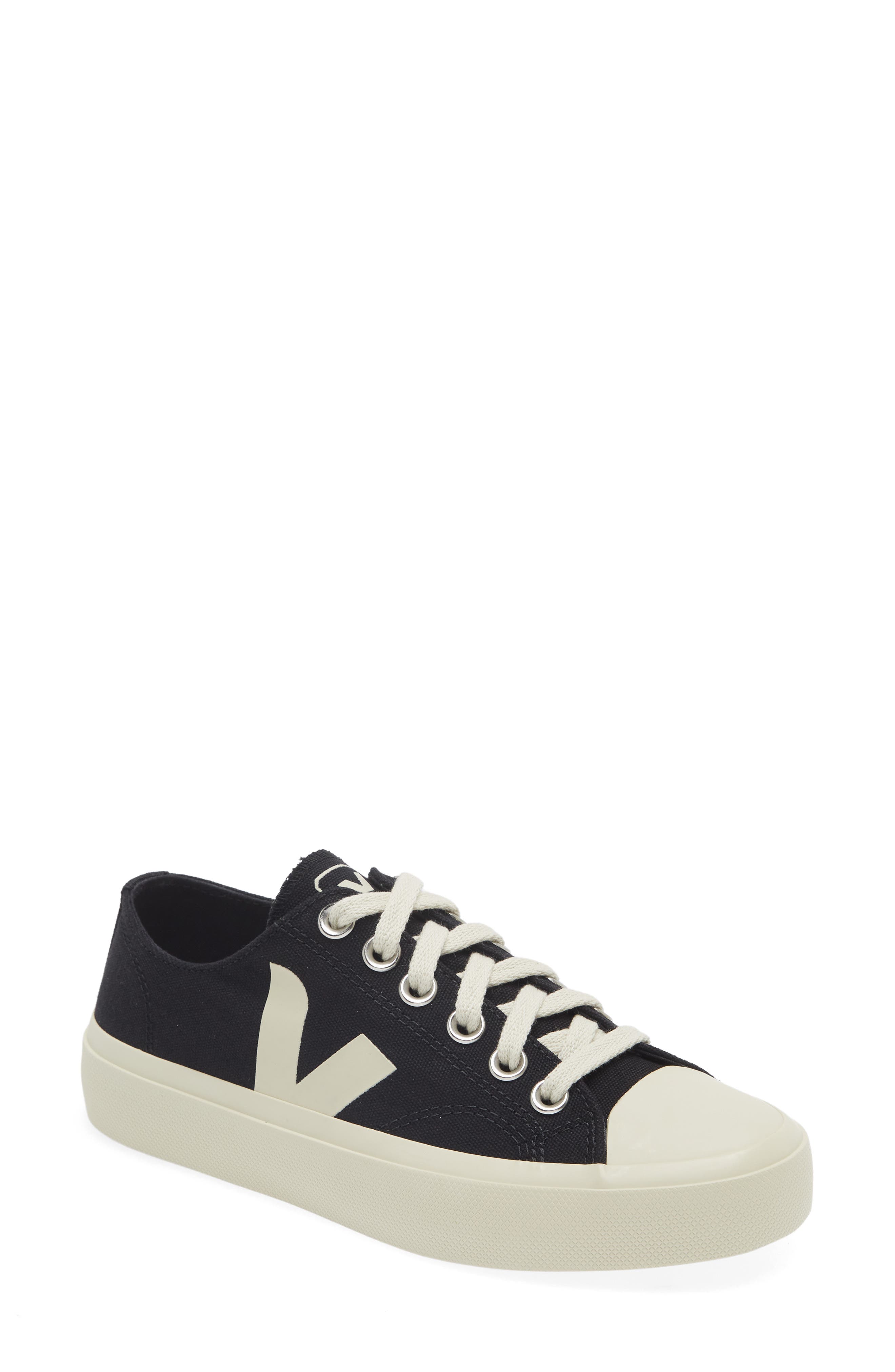 Veja Wata II Low Top Sneaker, Main, color, 