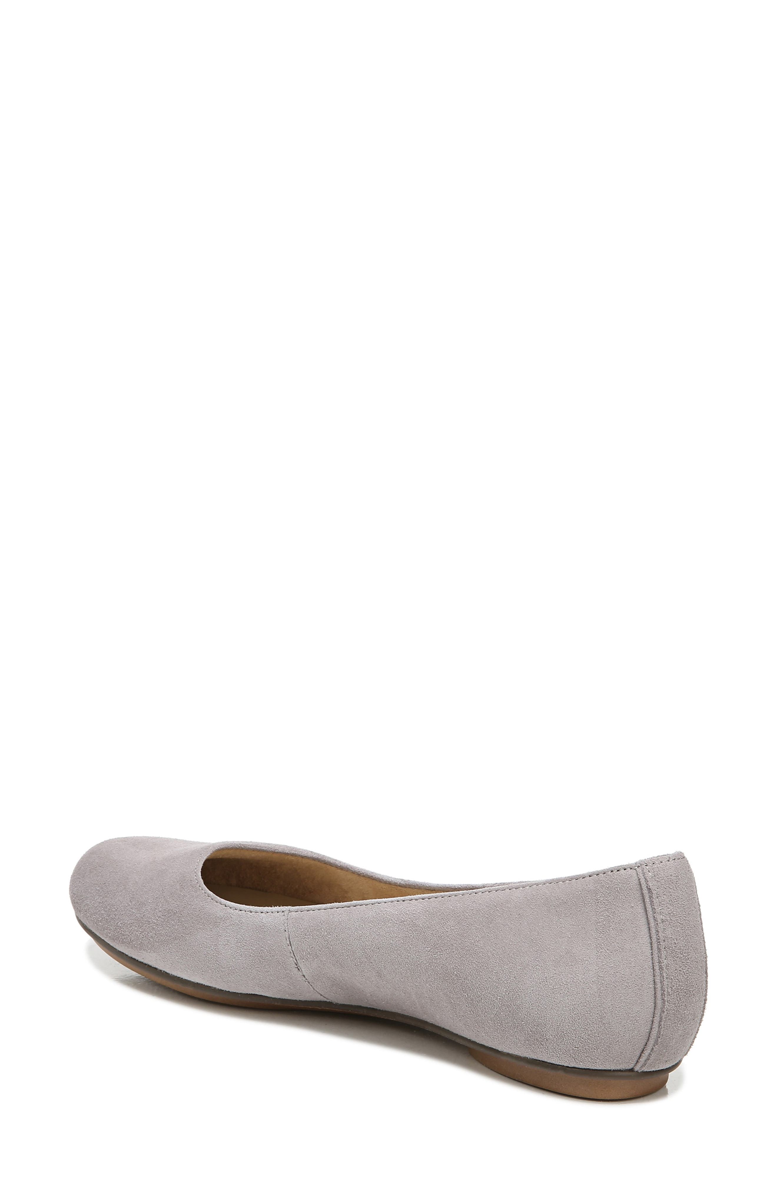 True Colors Maxwell Flat, Alternate, color, PELICAN GREY