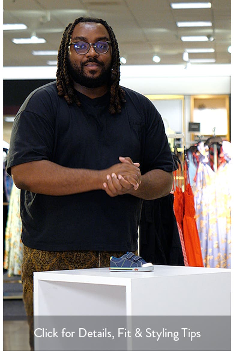 Waylon Sneaker video