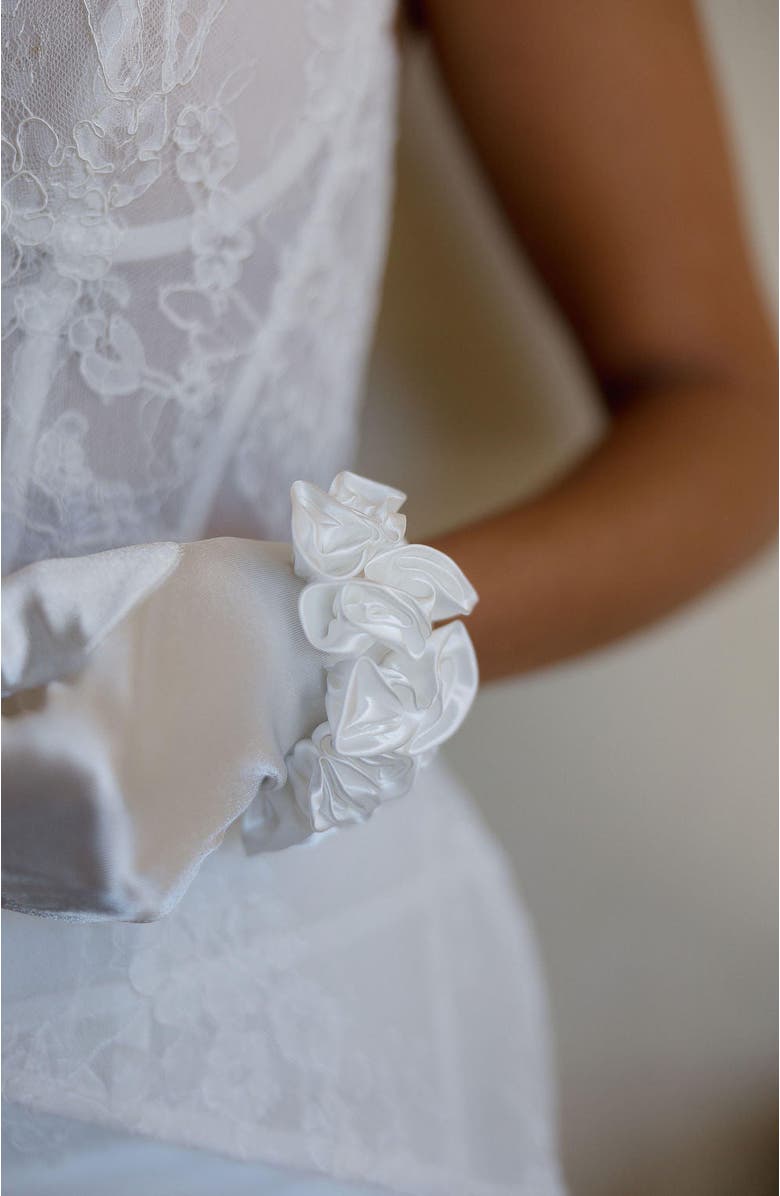 Untamed Petals Rosey Gloves, Alternate, color, Ivory