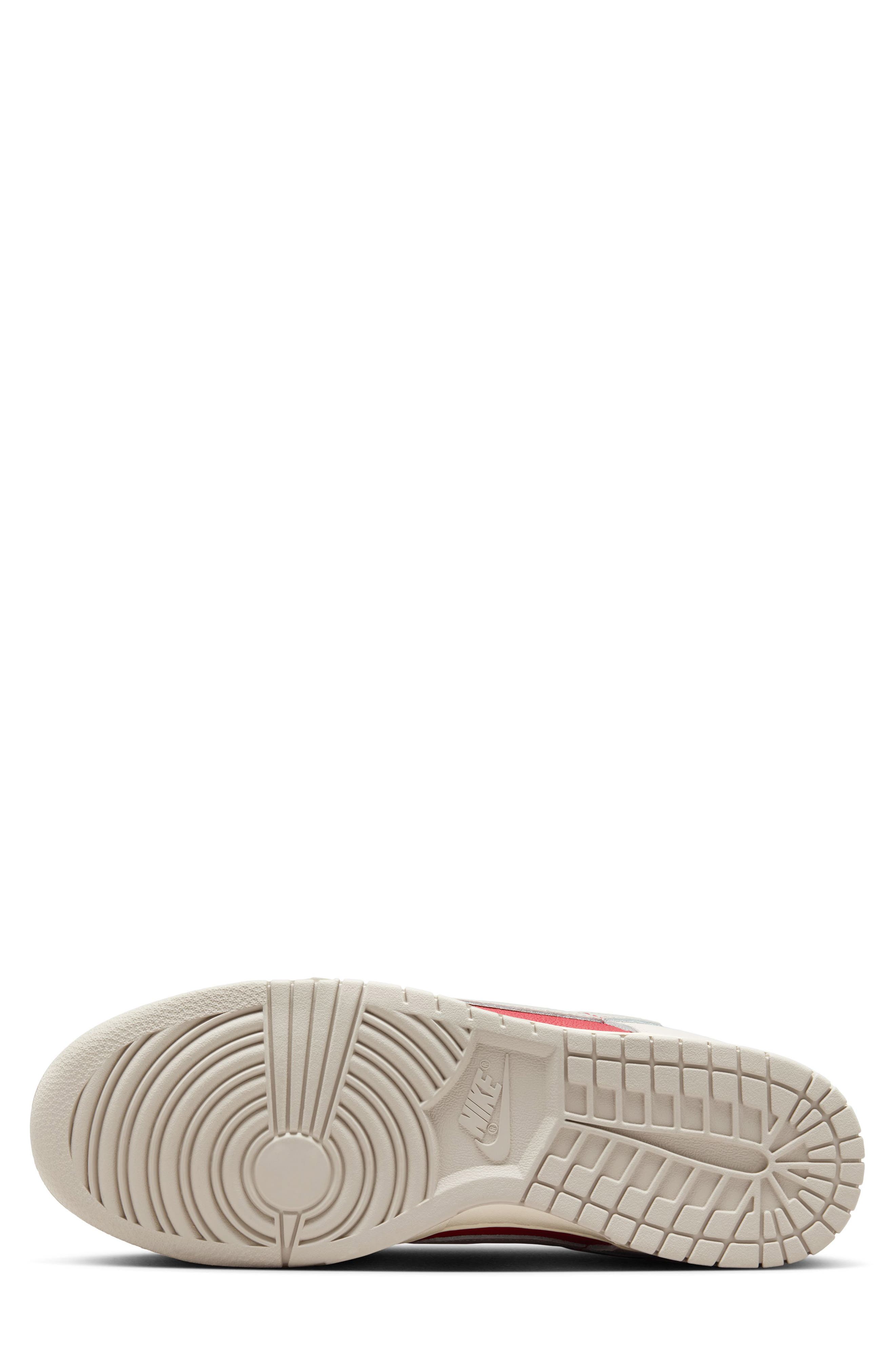 Nike Dunk Low Retro Basketball Sneaker, Alternate, color, 