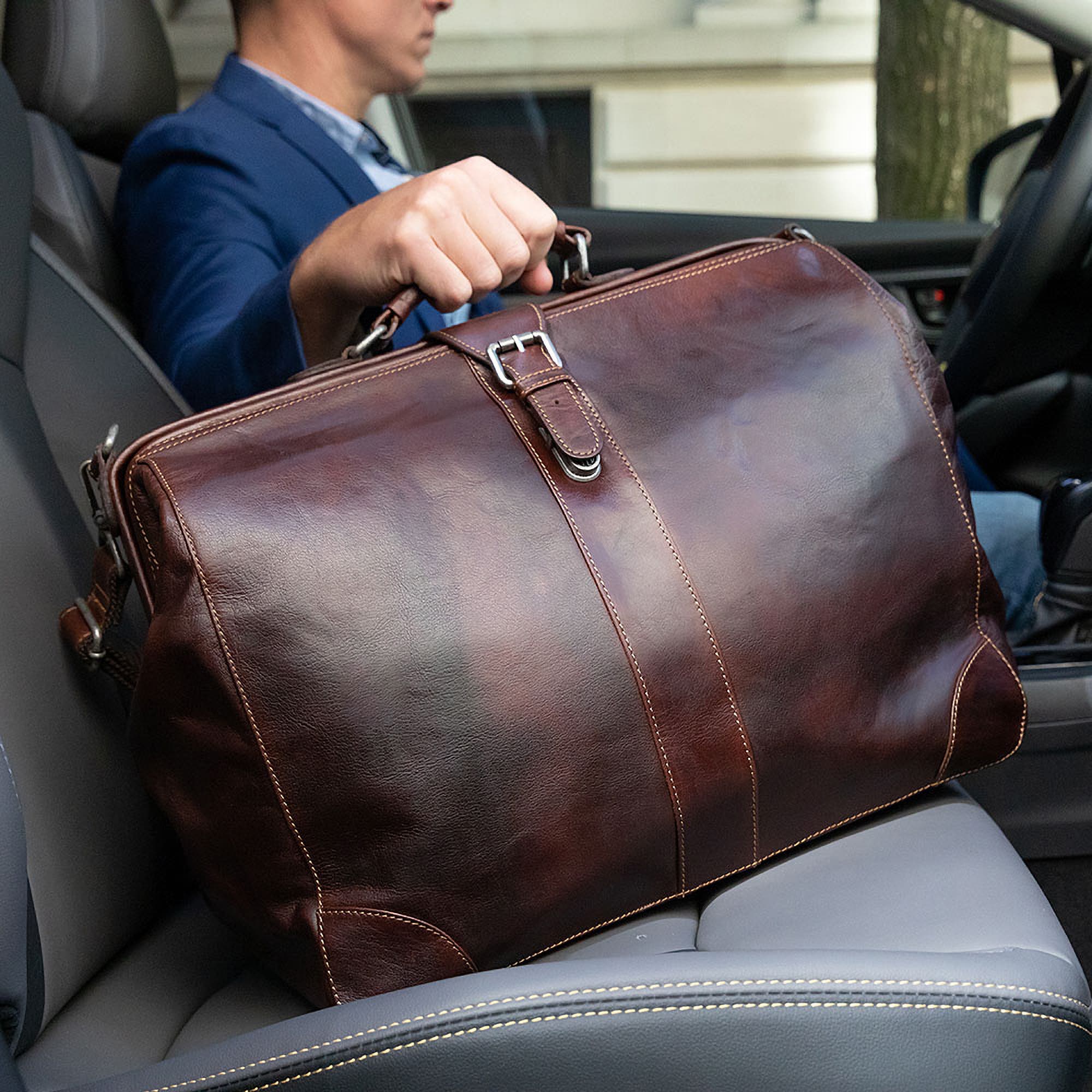 Voyager Classic Doctor Bag, Alternate, color, Brown