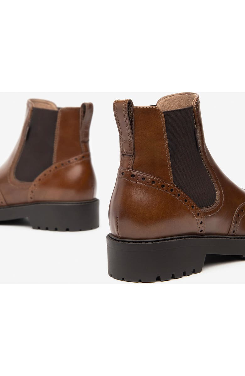 NeroGiardini Wingtip Chelsea Boot, Alternate, color, Brown