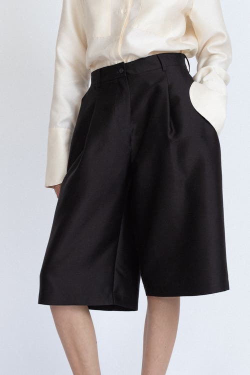 Alas Silk-wool Blend Darted Bermuda Shorts In Black