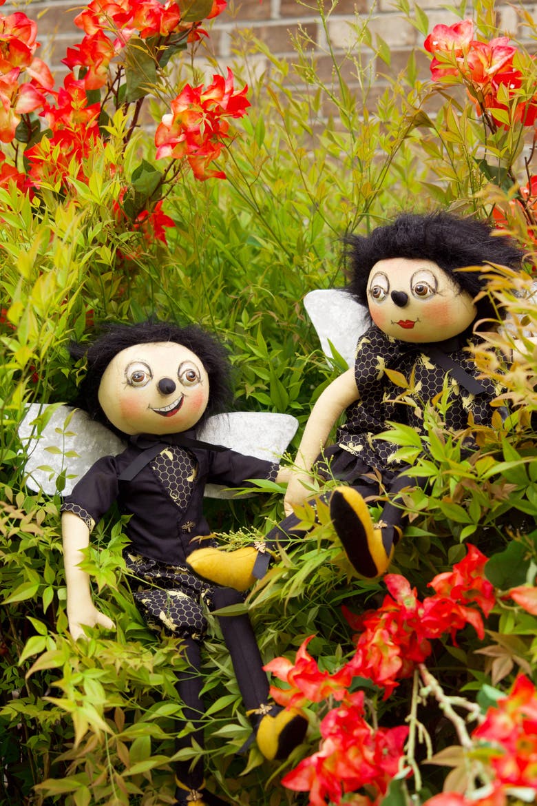 Buzzy Bee Joe Spencer Gathered Traditions Figurine 22", Alternate, color, Black