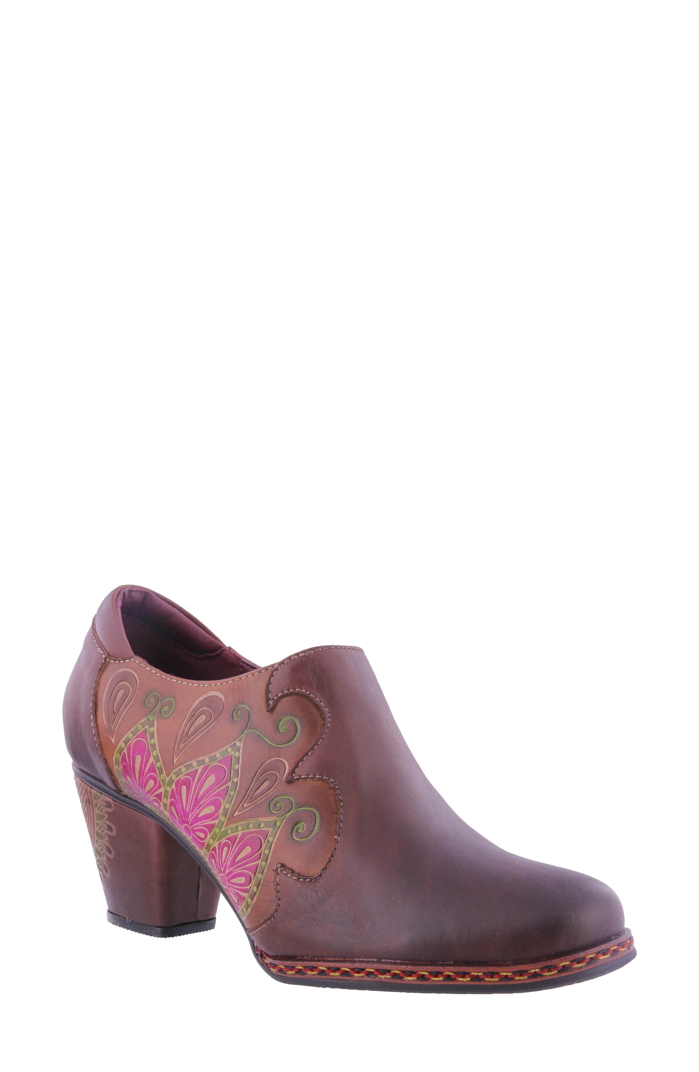 L'Artiste by Spring Step L'Artiste Zami Bootie, Main, color, Brown
