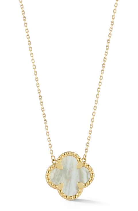 <p>14k Gold Clover Pendant Necklace</p>