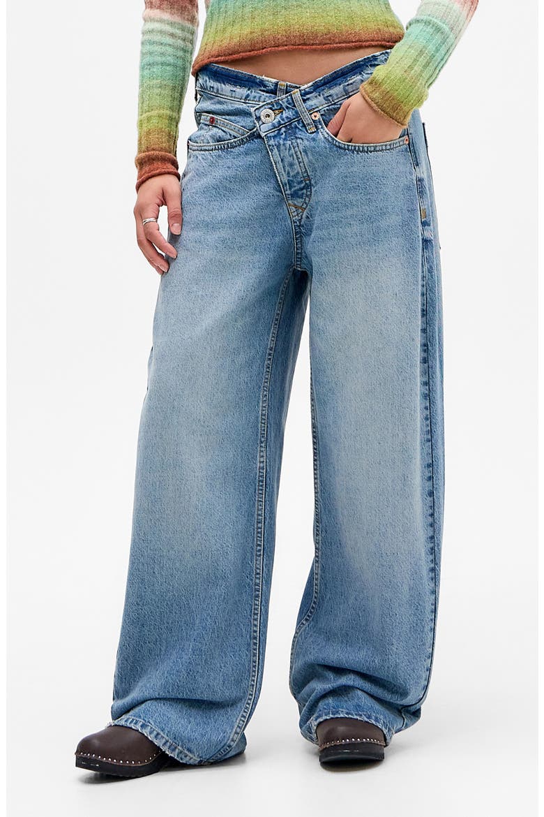 Jaya Crossover Waist Baggy Wide Leg Jeans, Main, color, LIGHT VINTAGE