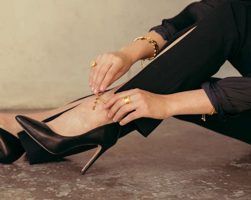 Zarux Cuban Link Anklet With Black Onyx In Gold