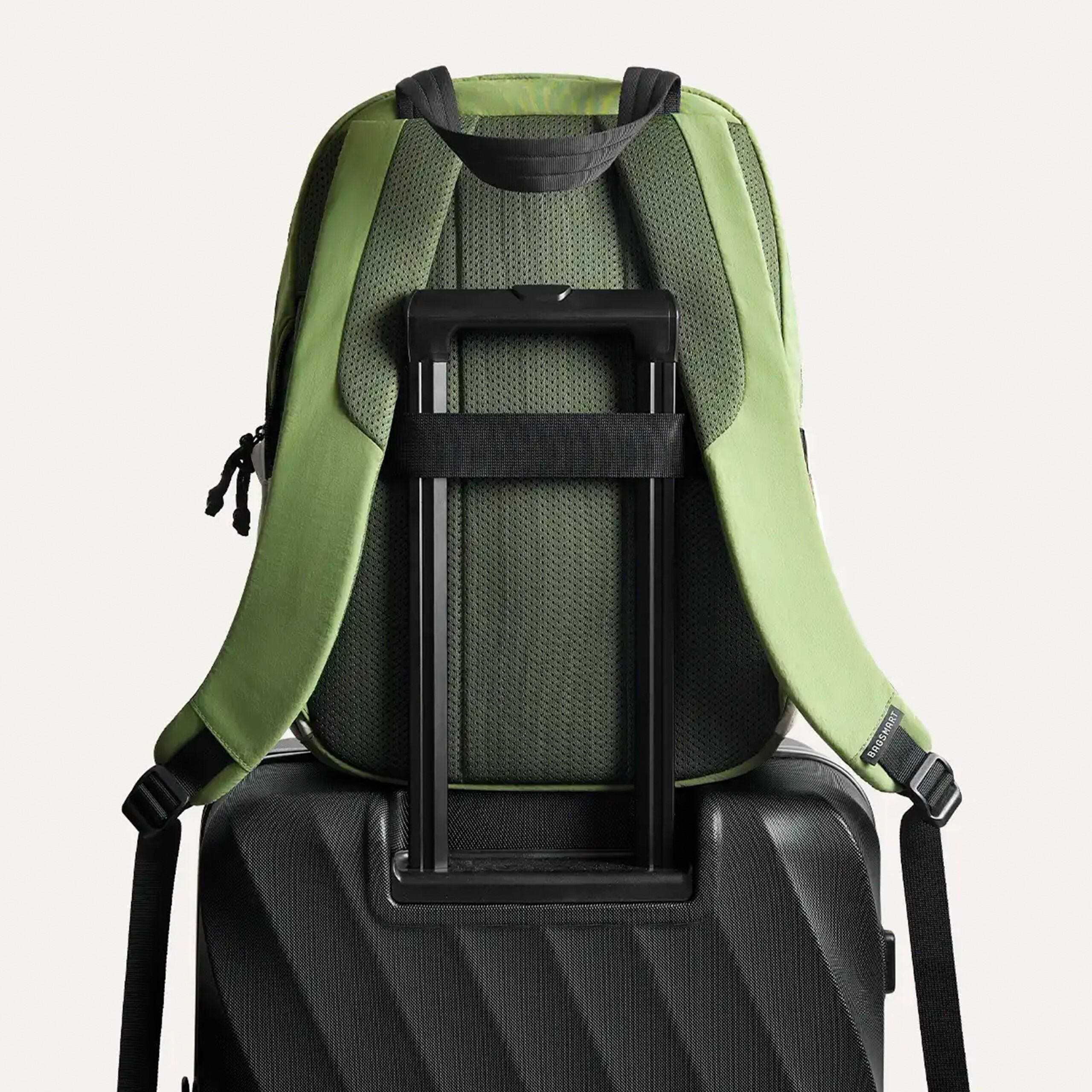 Paz 23L Featherlight Work Backpack, Alternate, color, Moss