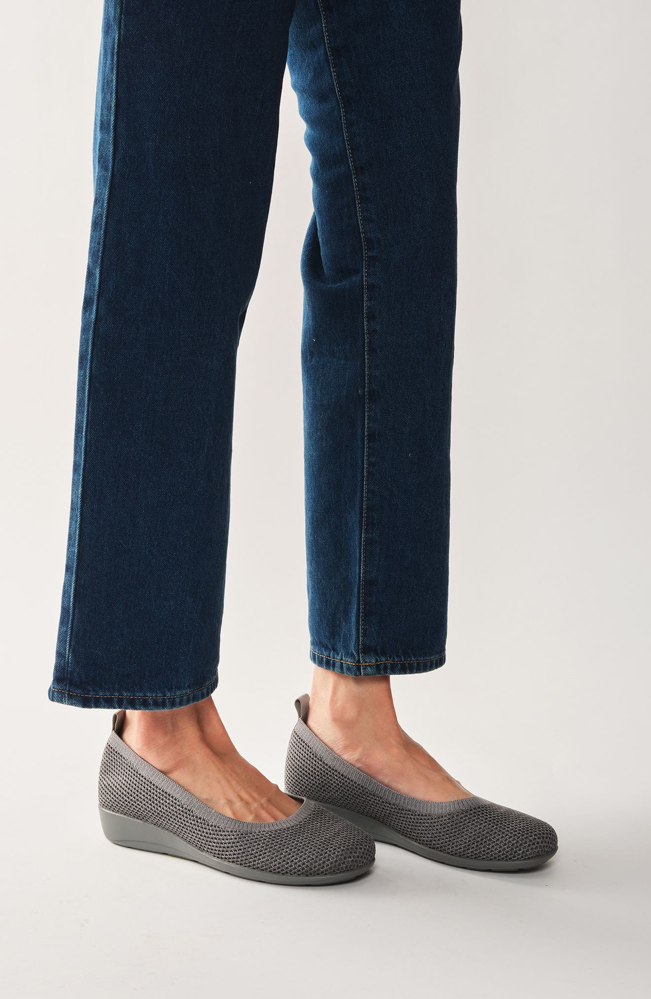Yen Mesh Flat, Alternate, color, GREY