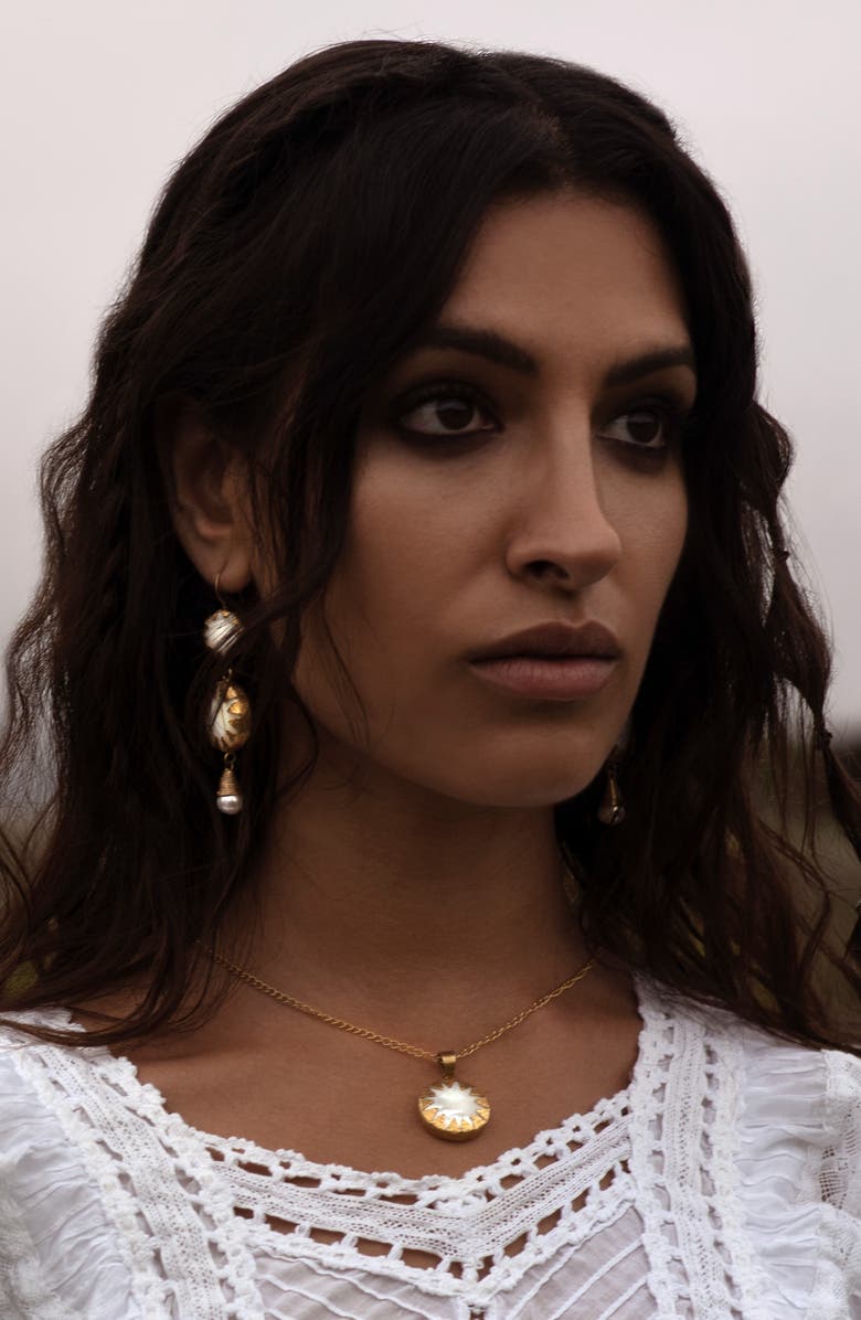 Freya Rose Warrioress Medallion Necklace, Alternate, color, Gold